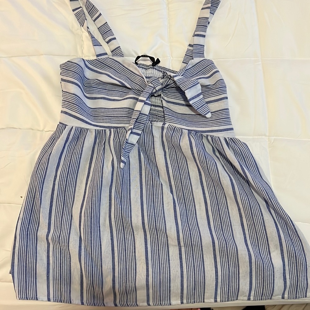 Super cute dressy tank top!!